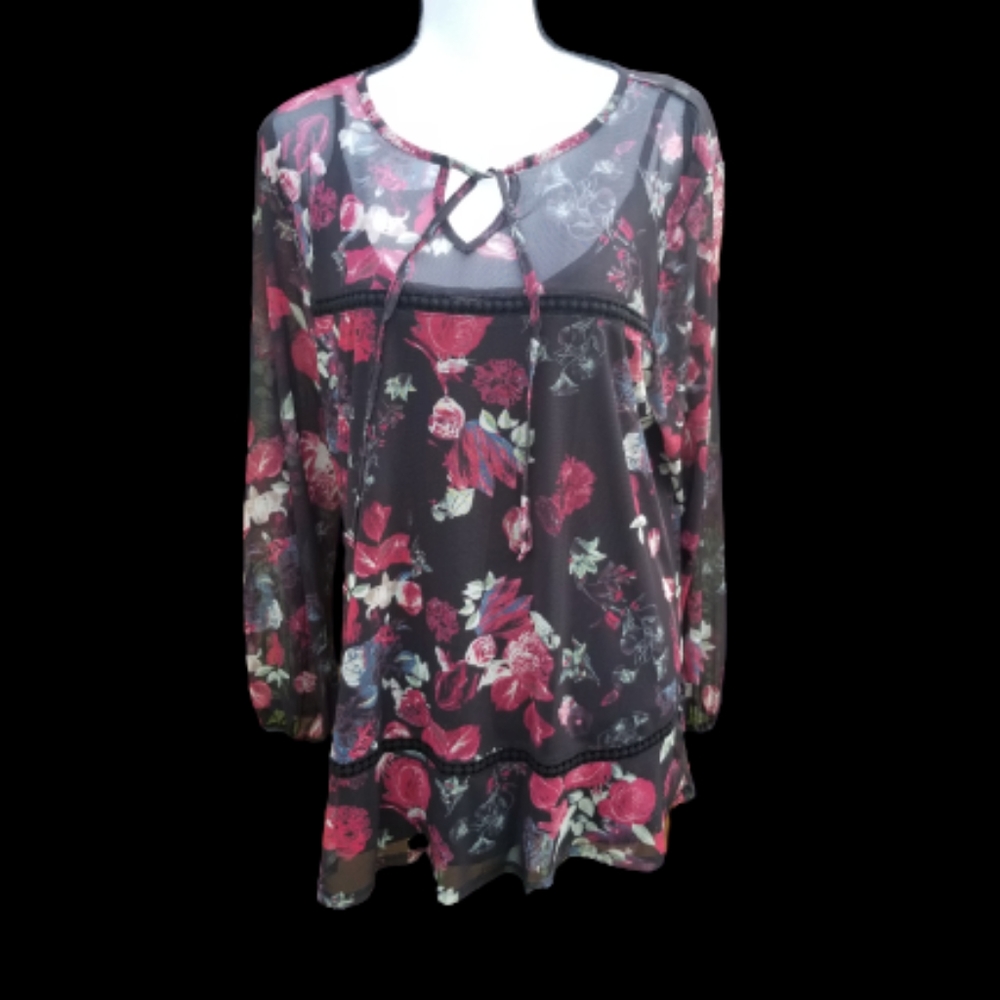 Skyes The Limit- pullover Blouse w/ built in Camis
